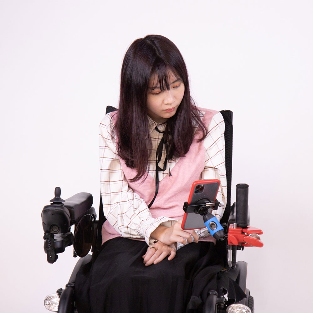 KM-702 Wheelchair cell phone holder