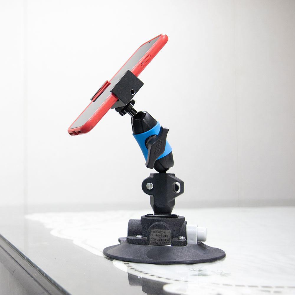KM-102  iPhone suction mount